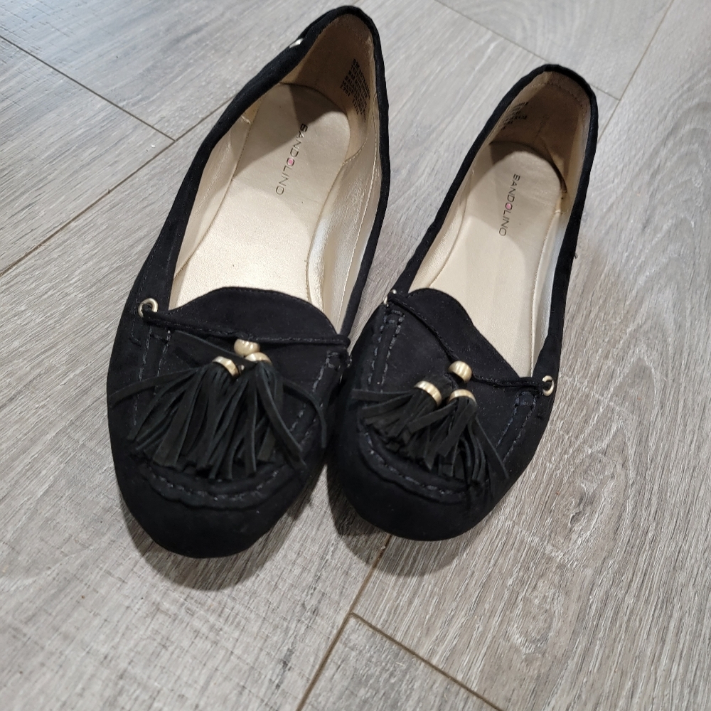 Bandolino Black Loafers with Tassles